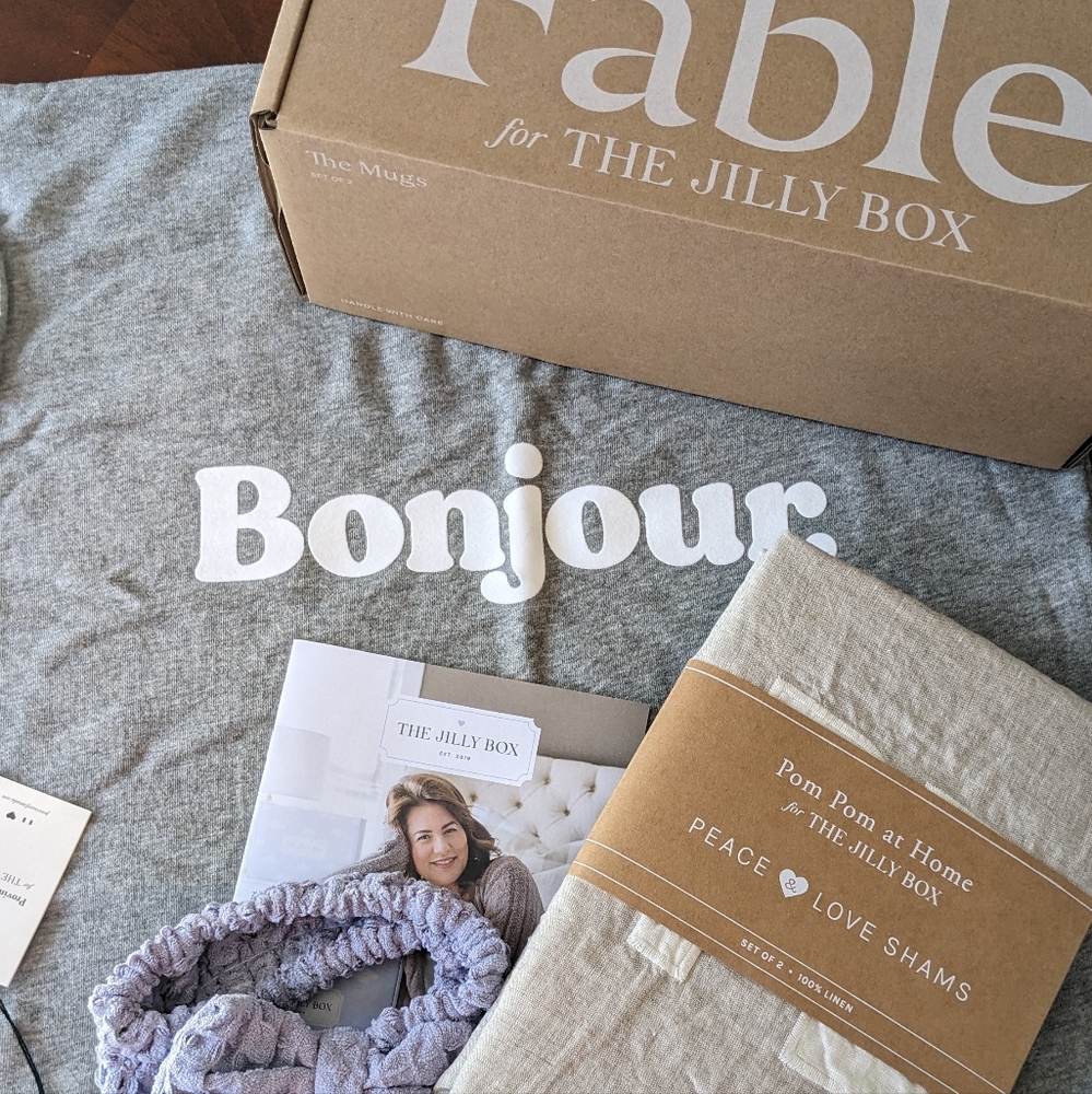 Multiple Jilly Box Items - Picture 4 of 12
